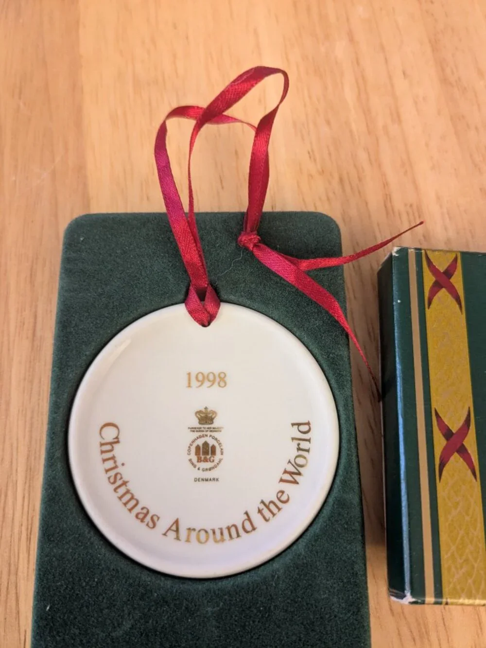 Bing And Grondahl Christmas Around The World Porcelain Christmas Ornament 1998